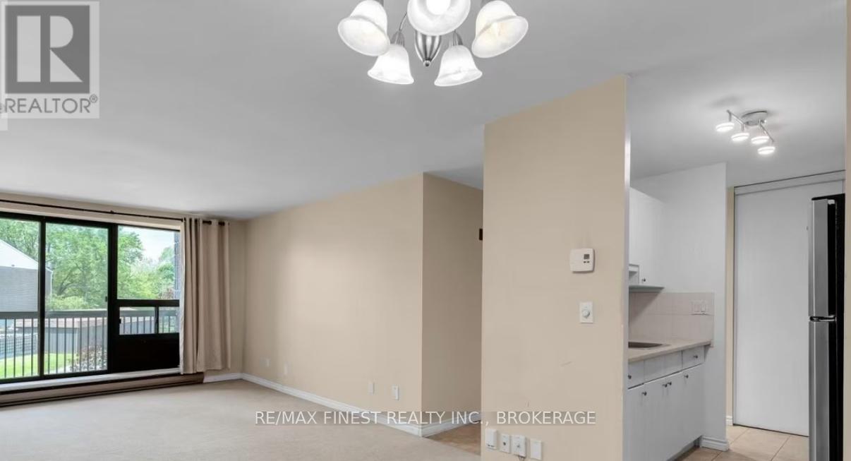 212 - 17 Eldon Hall Place, Kingston, Ontario  K7M 7H5 - Photo 6 - X12683762