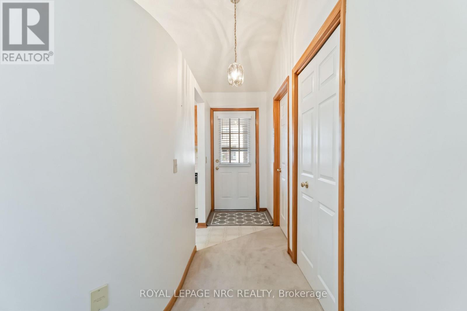 4115 Apple Blossom Lane, Lincoln, Ontario  L0R 2C0 - Photo 4 - X12683736