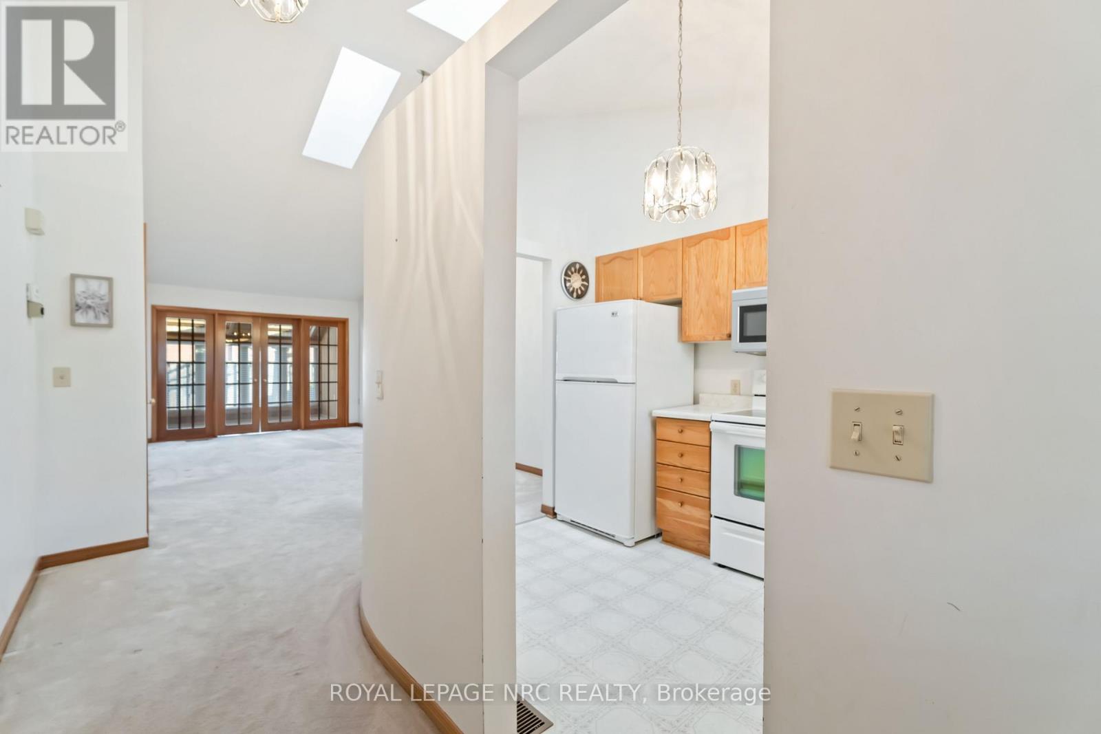 4115 Apple Blossom Lane, Lincoln, Ontario  L0R 2C0 - Photo 6 - X12683736