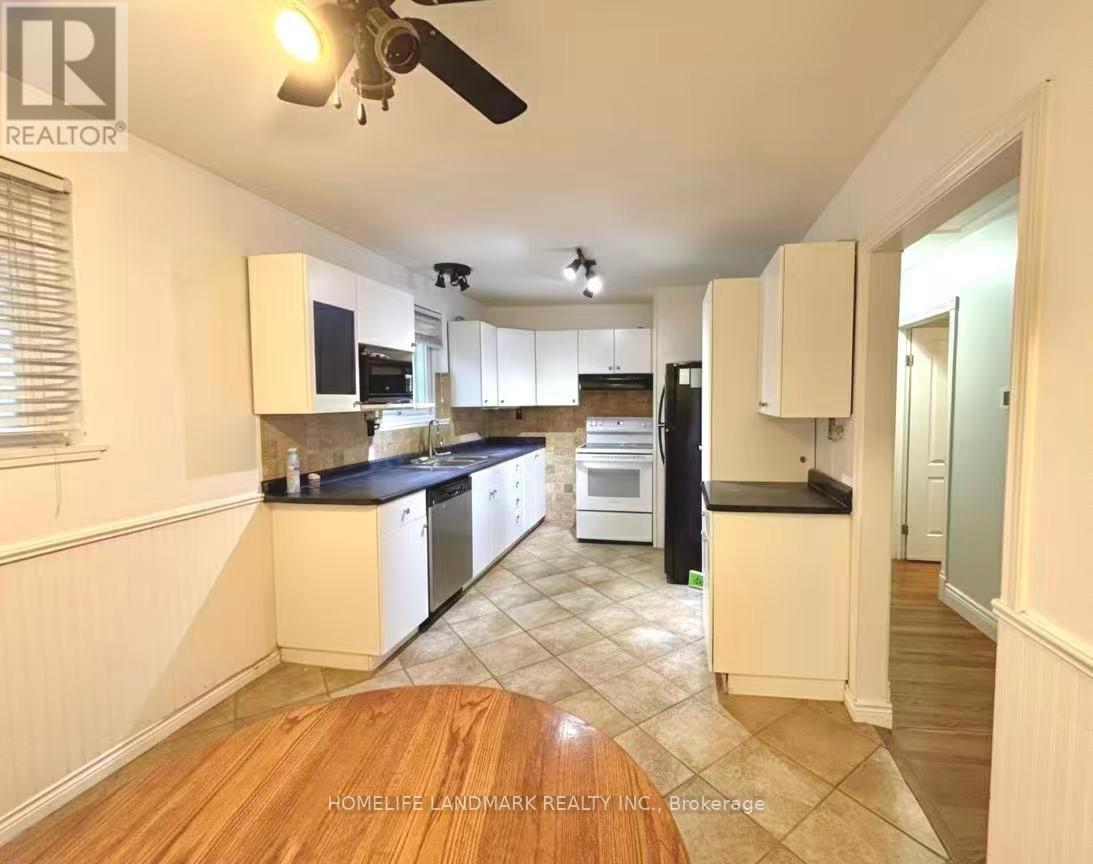 727 Hewson Drive, Pickering, Ontario  L1W 1T6 - Photo 3 - E12506566