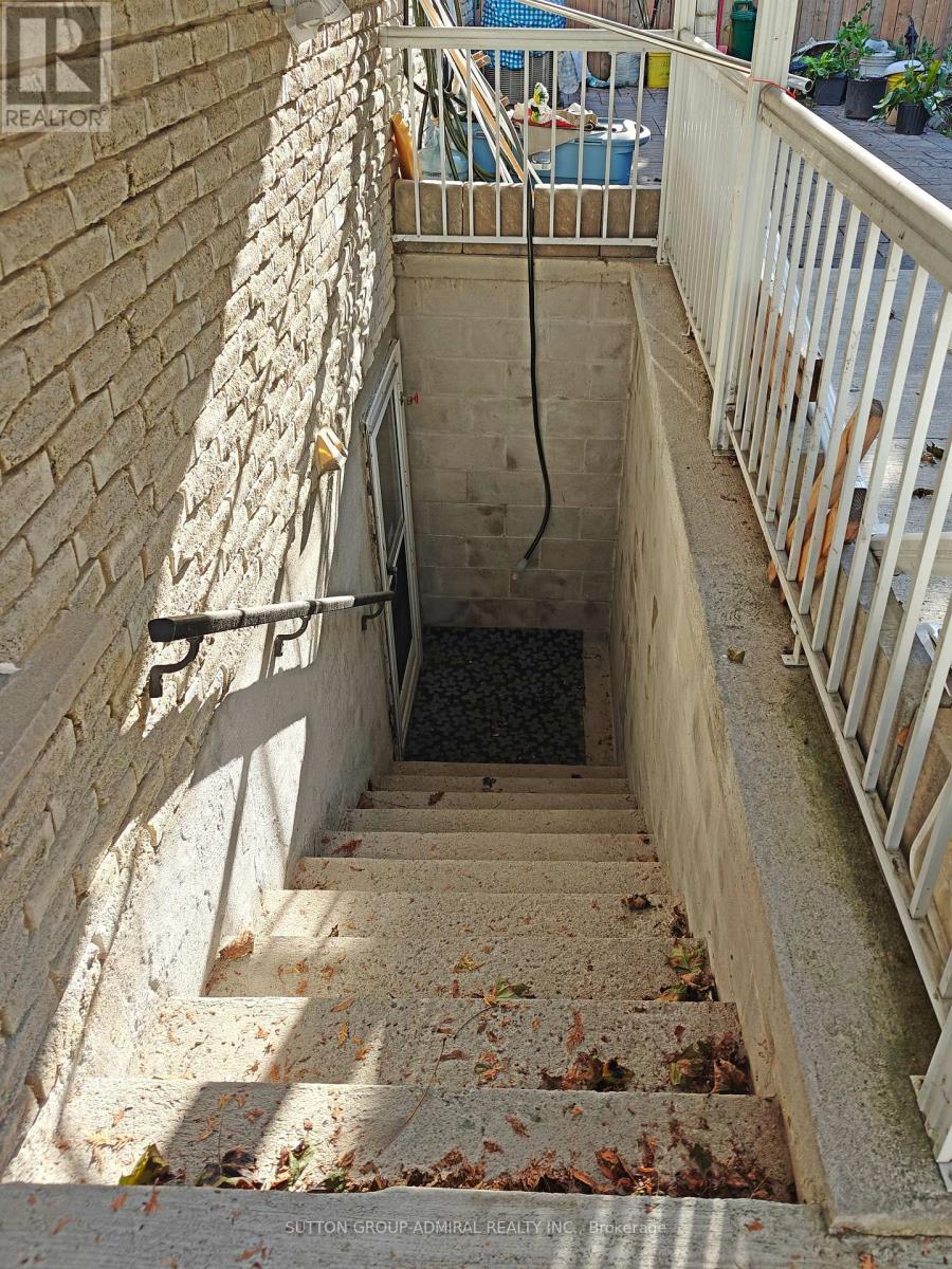 Bsmt - 10 Whitehorn Crescent, Toronto, Ontario  M2J 3B2 - Photo 10 - C12683744