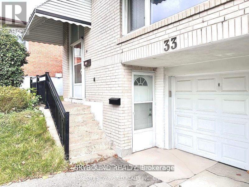 Lower, Bedroom #1 - 33 Yatesbury Road, Toronto, Ontario  M2H 1G1 - Photo 1 - C12683754