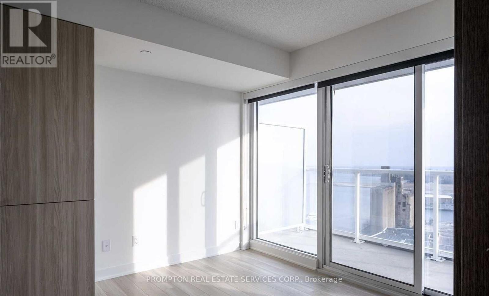 3016 - 17 Bathurst Street, Toronto, Ontario  M5V 0N1 - Photo 5 - C12683766