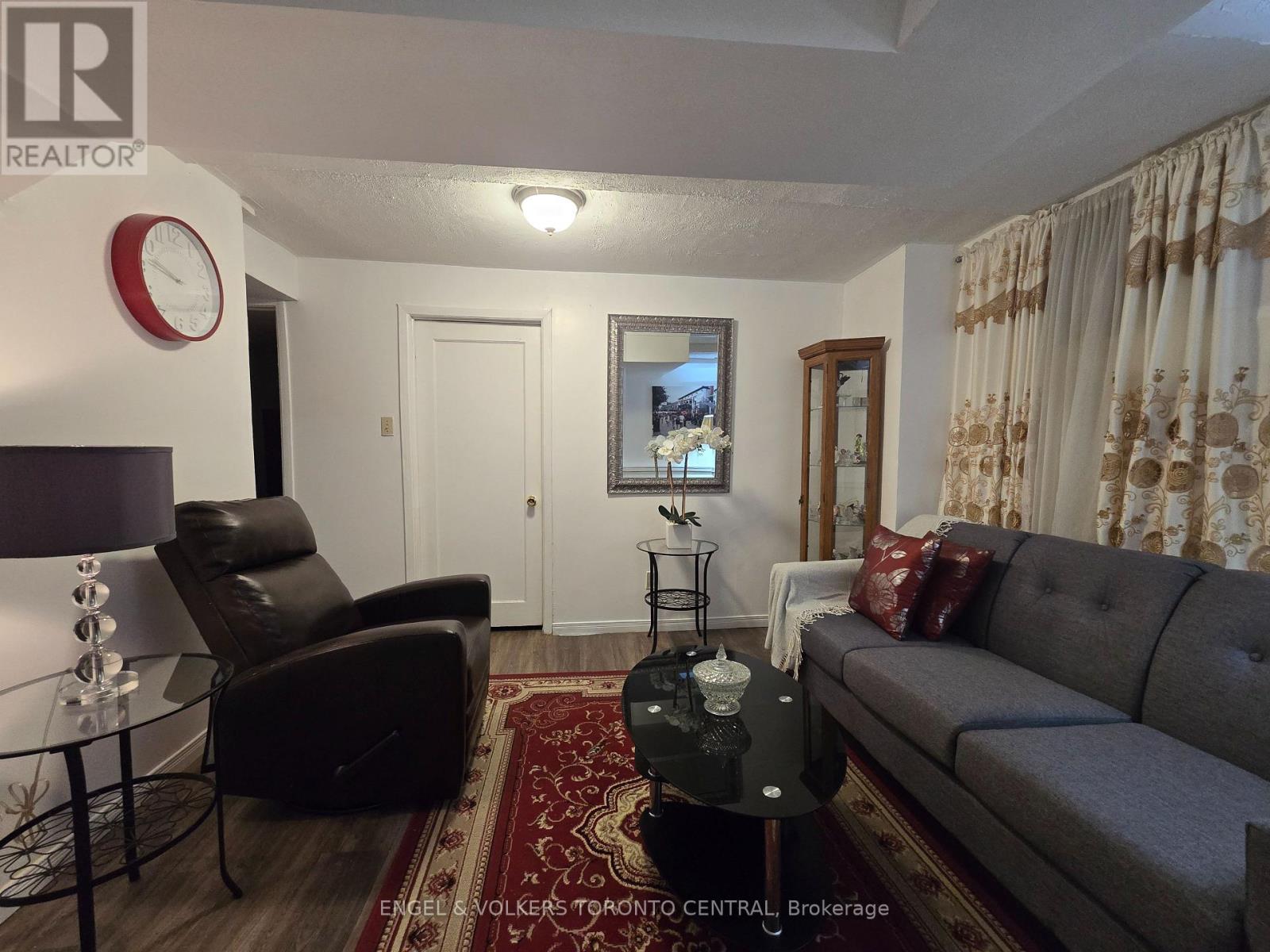 BSMT - 9 SHADEMASTER COURT, Toronto, Ontario