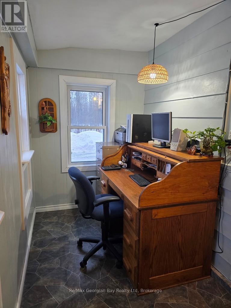 2066 Irish Line, Severn (Coldwater), Ontario  L0K 1E0 - Photo 19 - S12475029