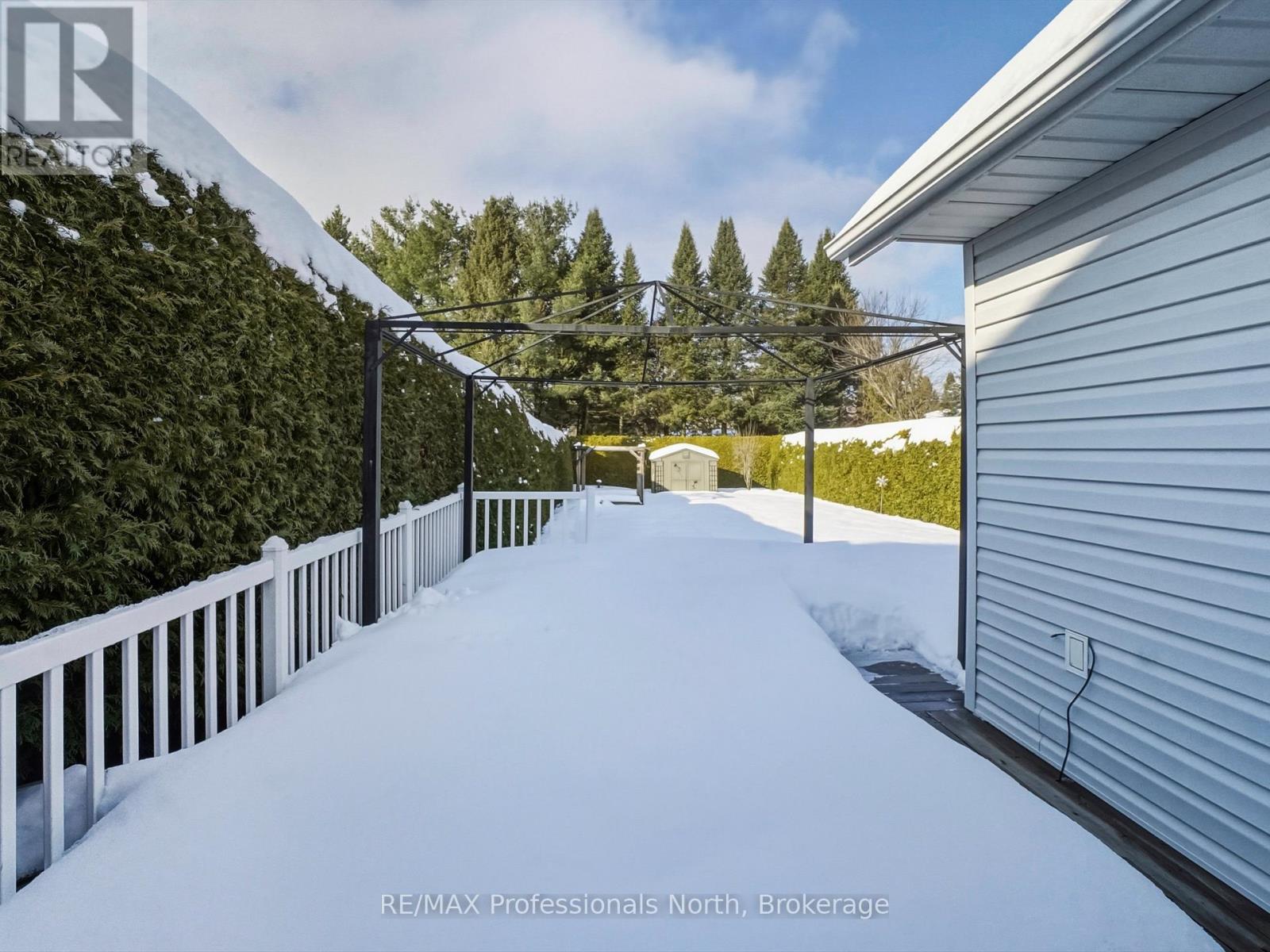 77 Ewing Street, Bracebridge (Monck (Bracebridge)), Ontario  P1L 2H7 - Photo 41 - X12681994