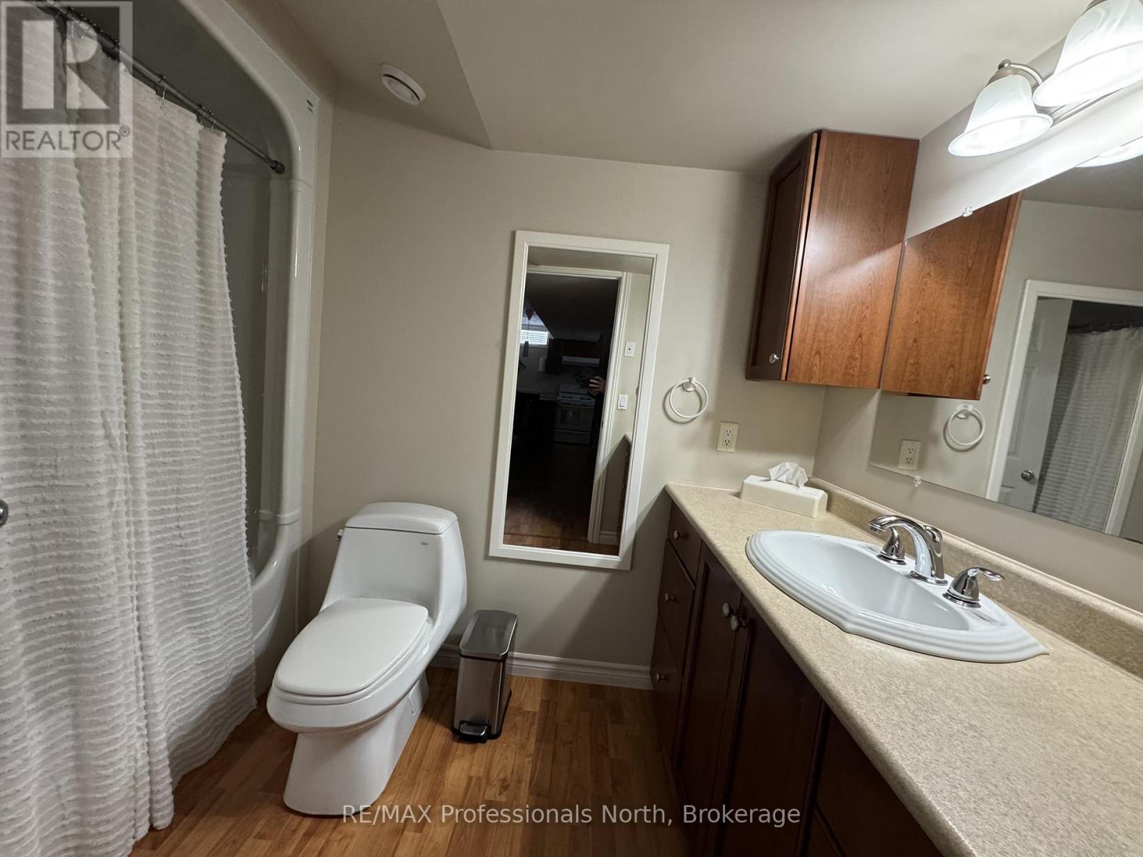 77 Ewing Street, Bracebridge (Monck (Bracebridge)), Ontario  P1L 2H7 - Photo 32 - X12681994