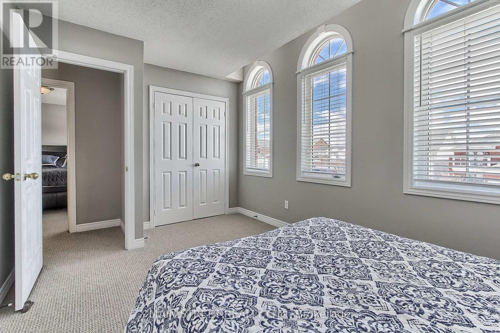 46 Silverstone Crescent, Georgina, Ontario  L4P 4A4 - Photo 32 - N12683738