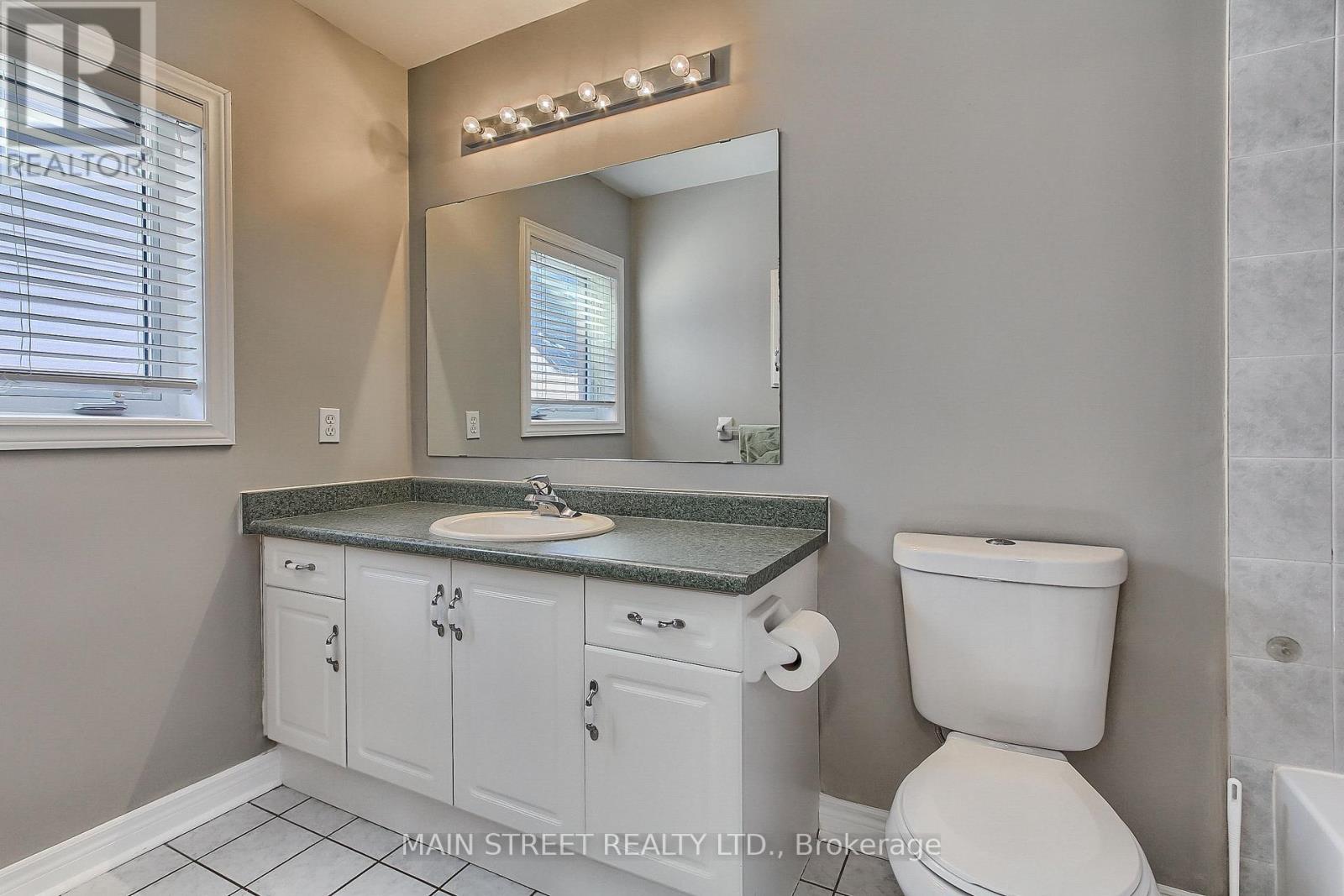 46 Silverstone Crescent, Georgina, Ontario  L4P 4A4 - Photo 35 - N12683738