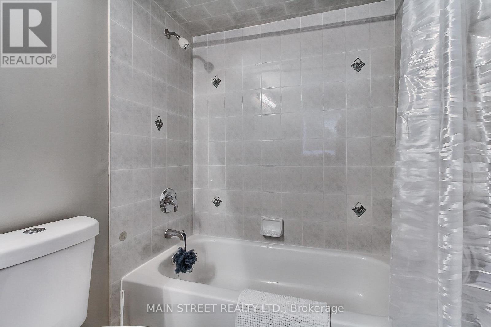 46 Silverstone Crescent, Georgina, Ontario  L4P 4A4 - Photo 36 - N12683738