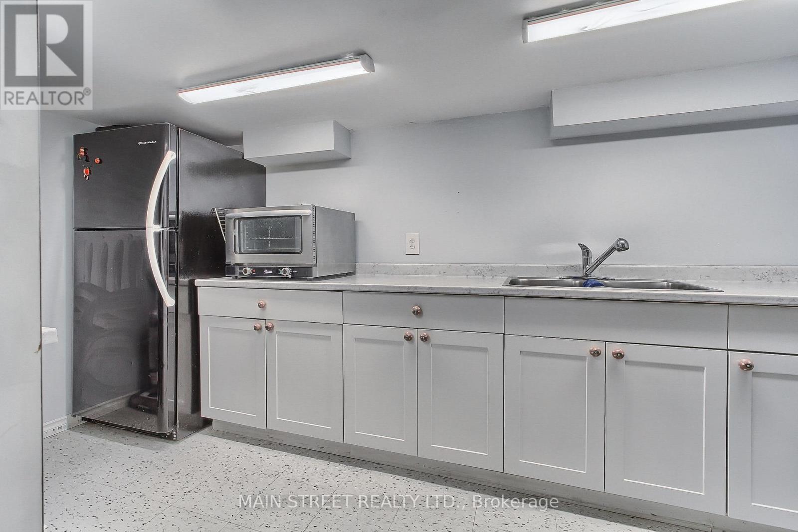 46 Silverstone Crescent, Georgina, Ontario  L4P 4A4 - Photo 39 - N12683738