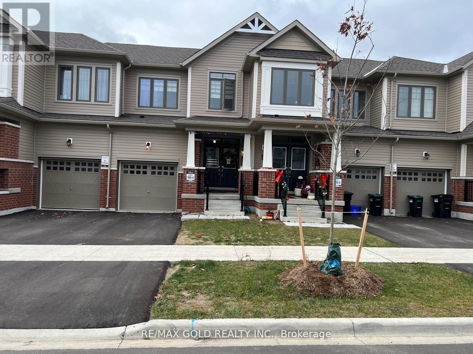 31 Tamworth Terrace, Barrie, Ontario  L9J 0W5 - Photo 1 - S12683780