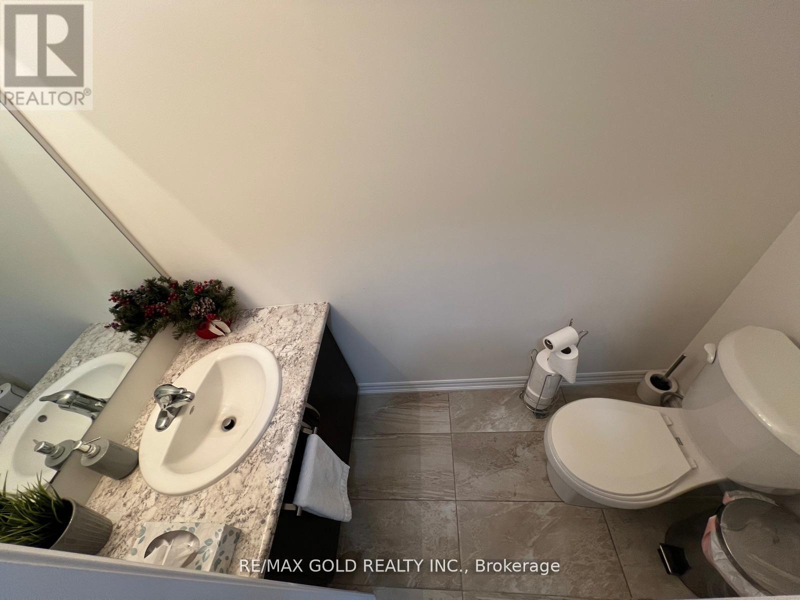 31 Tamworth Terrace, Barrie, Ontario  L9J 0W5 - Photo 9 - S12683780