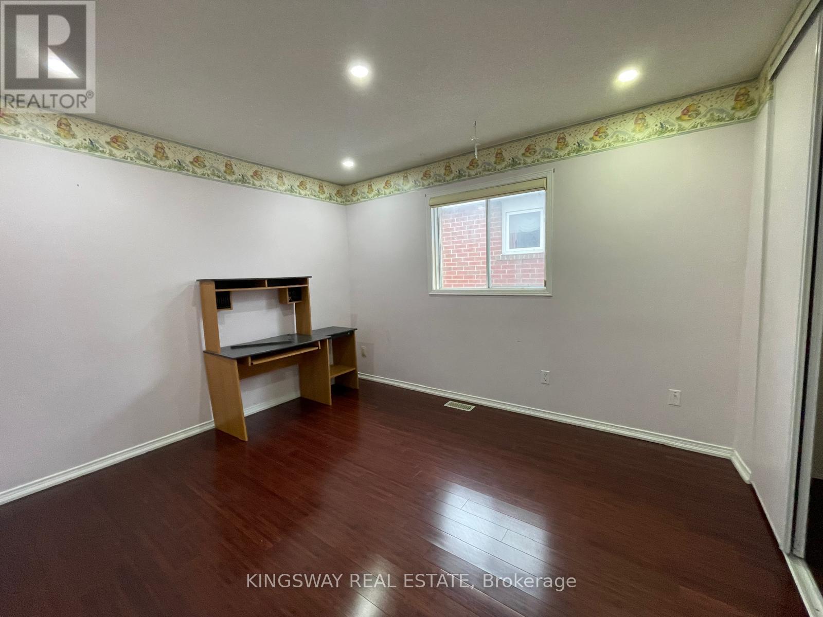 1267 Bantham St Street, Mississauga, Ontario  L5V 1P7 - Photo 18 - W12683740
