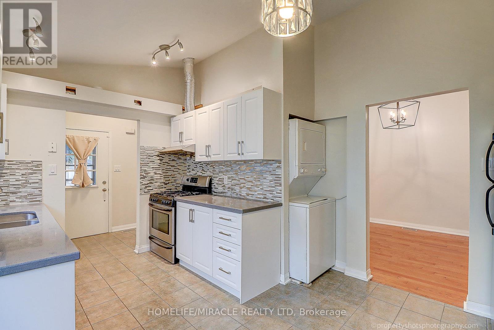 Upper - 4 Richvale Drive, Brampton, Ontario  L6Z 1M4 - Photo 12 - W12683756