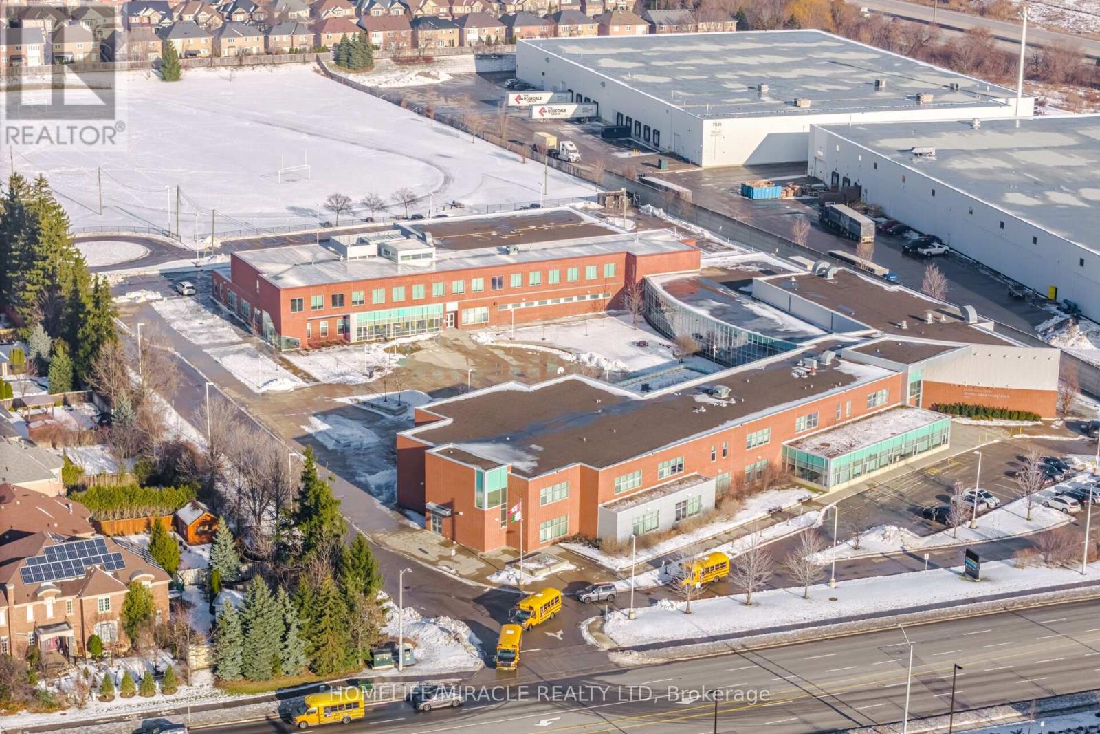 162 Coastline Drive, Brampton, Ontario  L6Y 0S2 - Photo 47 - W12683776