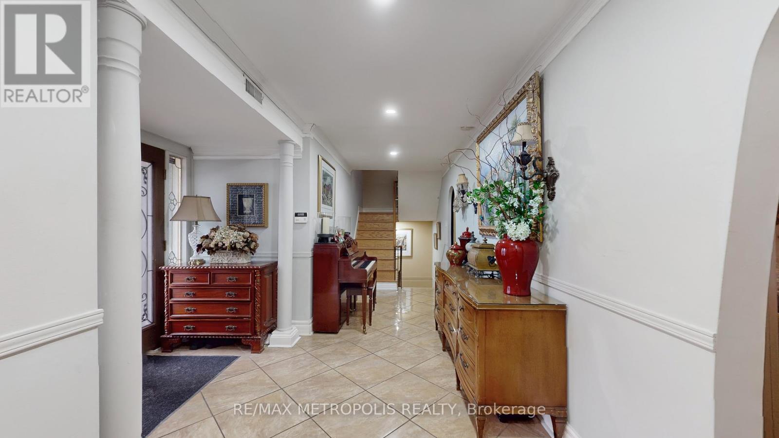 11 Conamore Crescent, Toronto, Ontario  M3J 1H2 - Photo 14 - W12683782