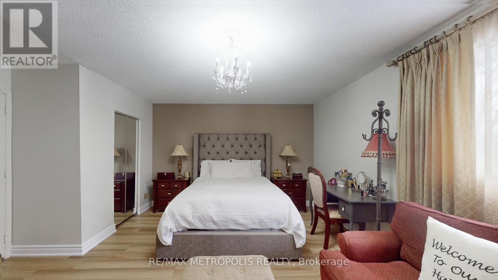 11 Conamore Crescent, Toronto, Ontario  M3J 1H2 - Photo 44 - W12683782