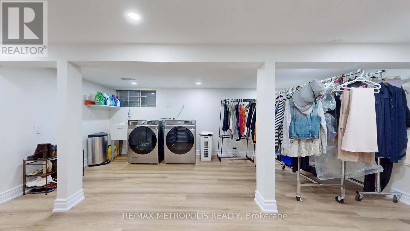 11 Conamore Crescent, Toronto, Ontario  M3J 1H2 - Photo 47 - W12683782