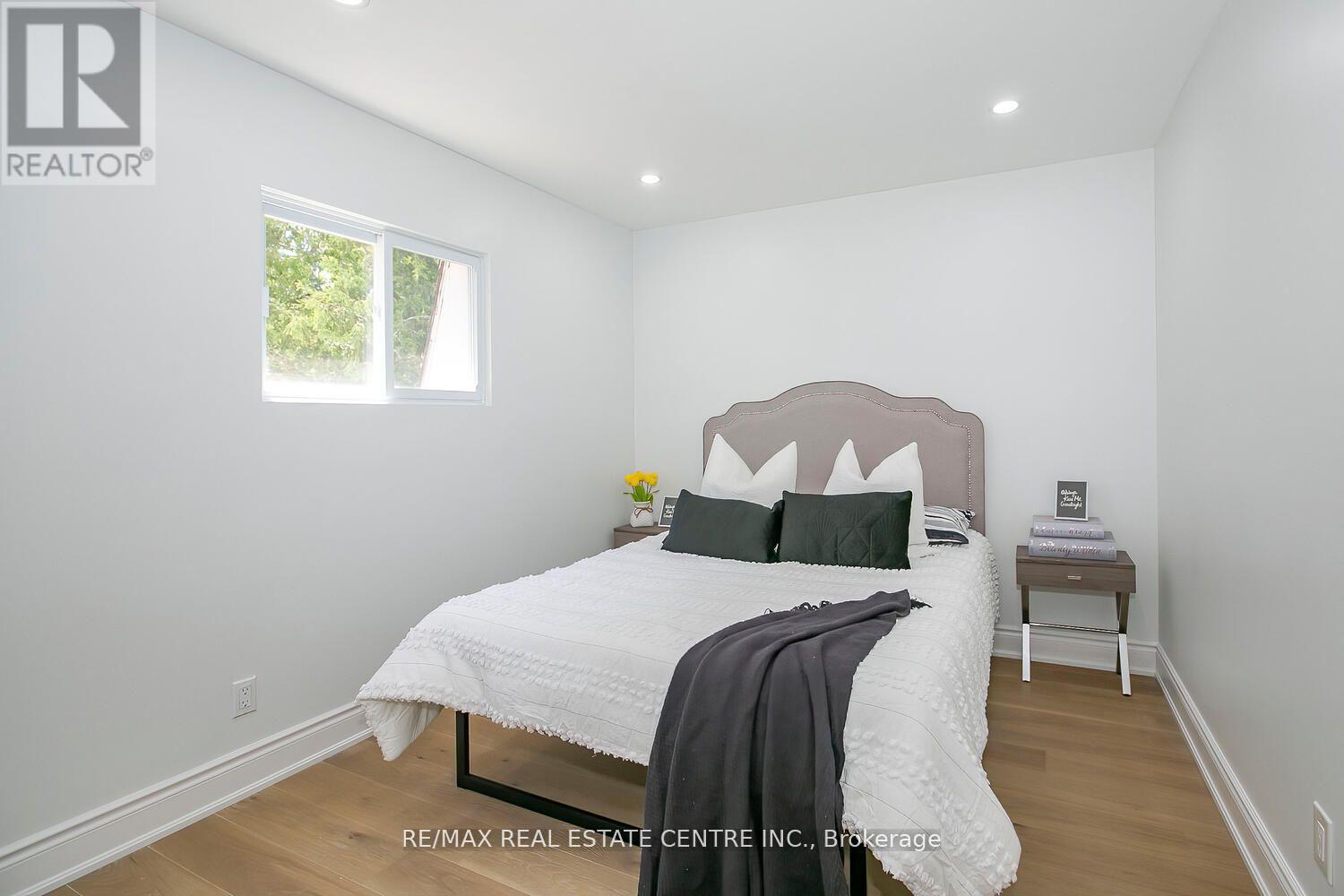 6978 Estoril Road, Mississauga, Ontario  L5N 1N4 - Photo 21 - W12683788