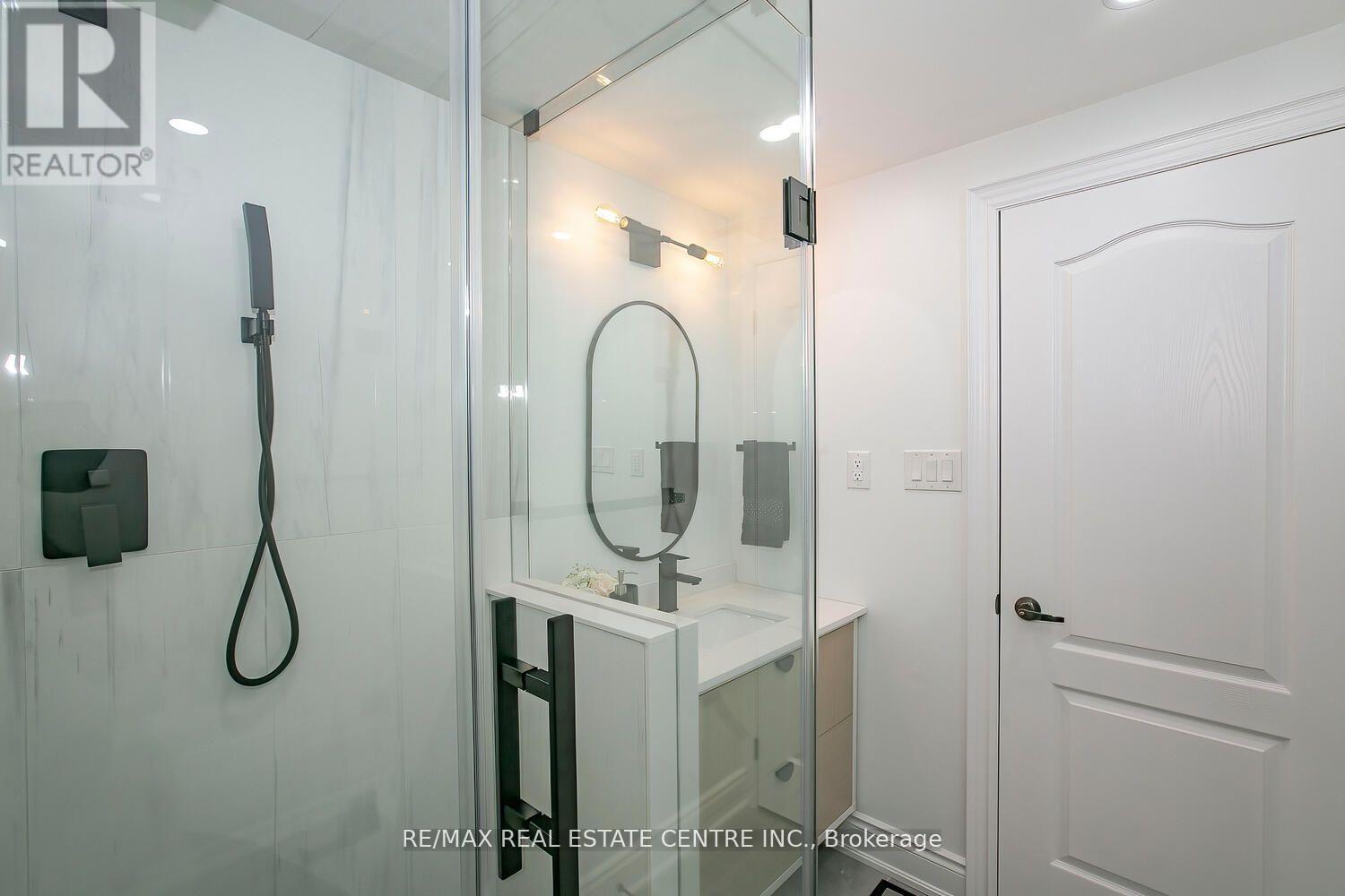 6978 Estoril Road, Mississauga, Ontario  L5N 1N4 - Photo 24 - W12683788