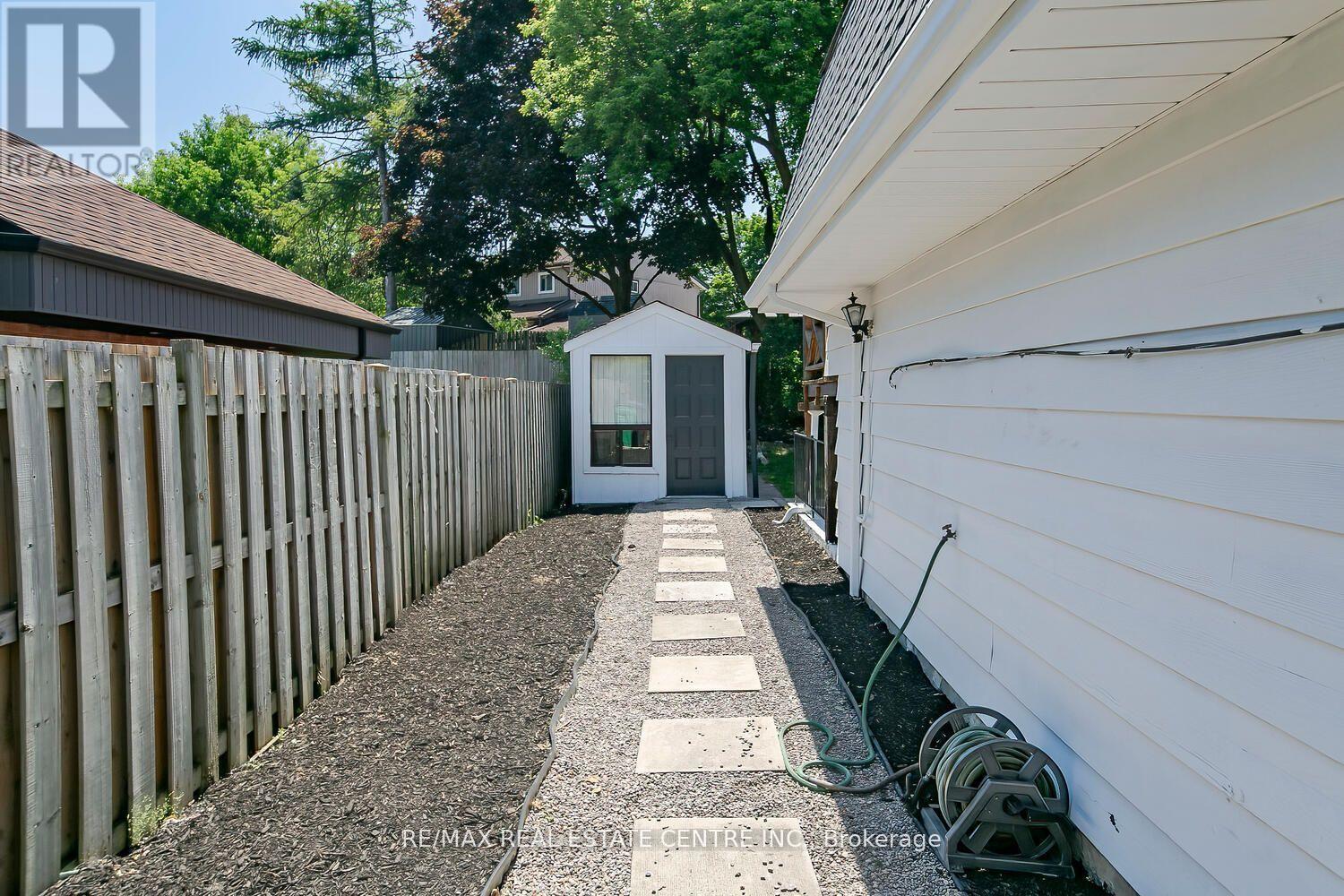 6978 Estoril Road, Mississauga, Ontario  L5N 1N4 - Photo 4 - W12683788