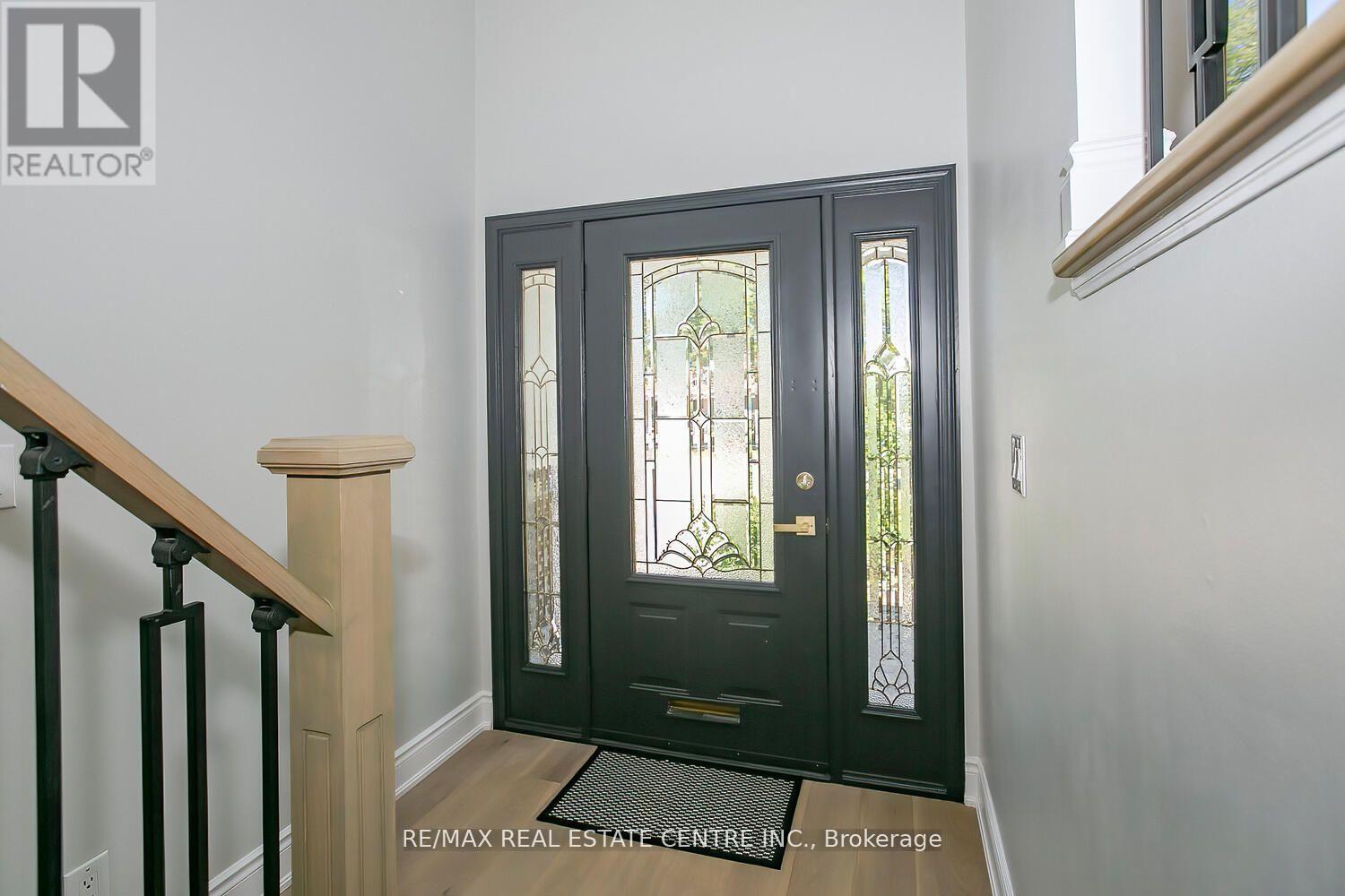 6978 Estoril Road, Mississauga, Ontario  L5N 1N4 - Photo 5 - W12683788