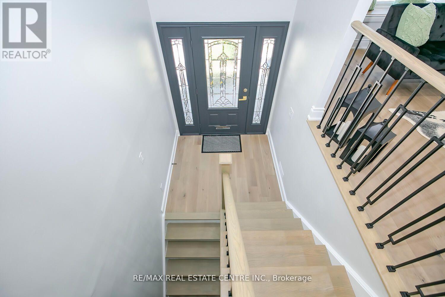 6978 Estoril Road, Mississauga, Ontario  L5N 1N4 - Photo 7 - W12683788