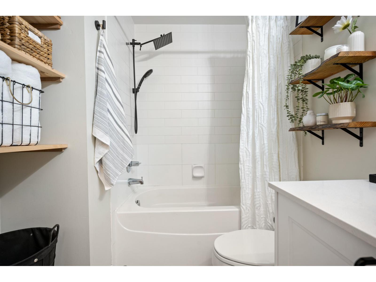 C402 8929 202 Street, Langley, British Columbia  V1M 0B4 - Photo 27 - R3077689