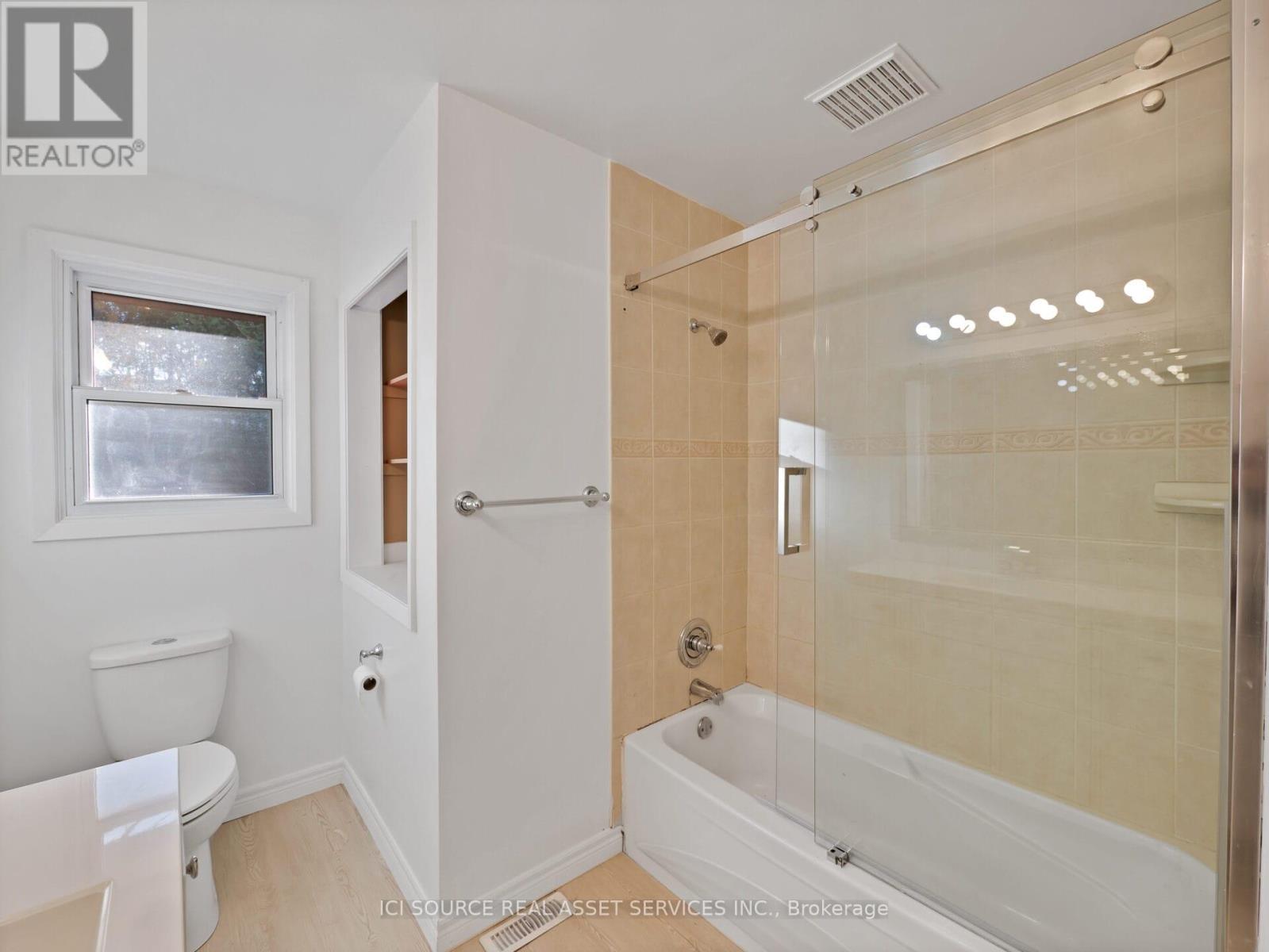 Upper - 6 Jasmin Crescent, St. Catharines, Ontario  L2T 2C1 - Photo 11 - X12683750