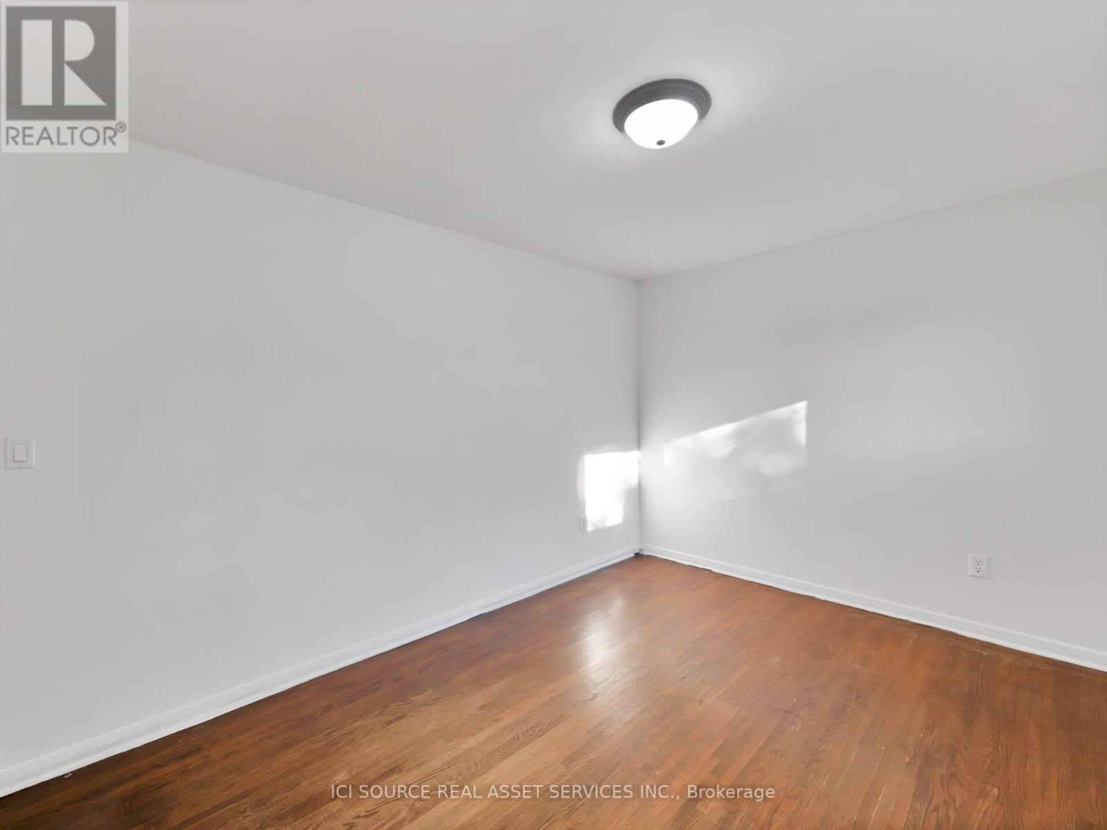 Upper - 6 Jasmin Crescent, St. Catharines, Ontario  L2T 2C1 - Photo 13 - X12683750