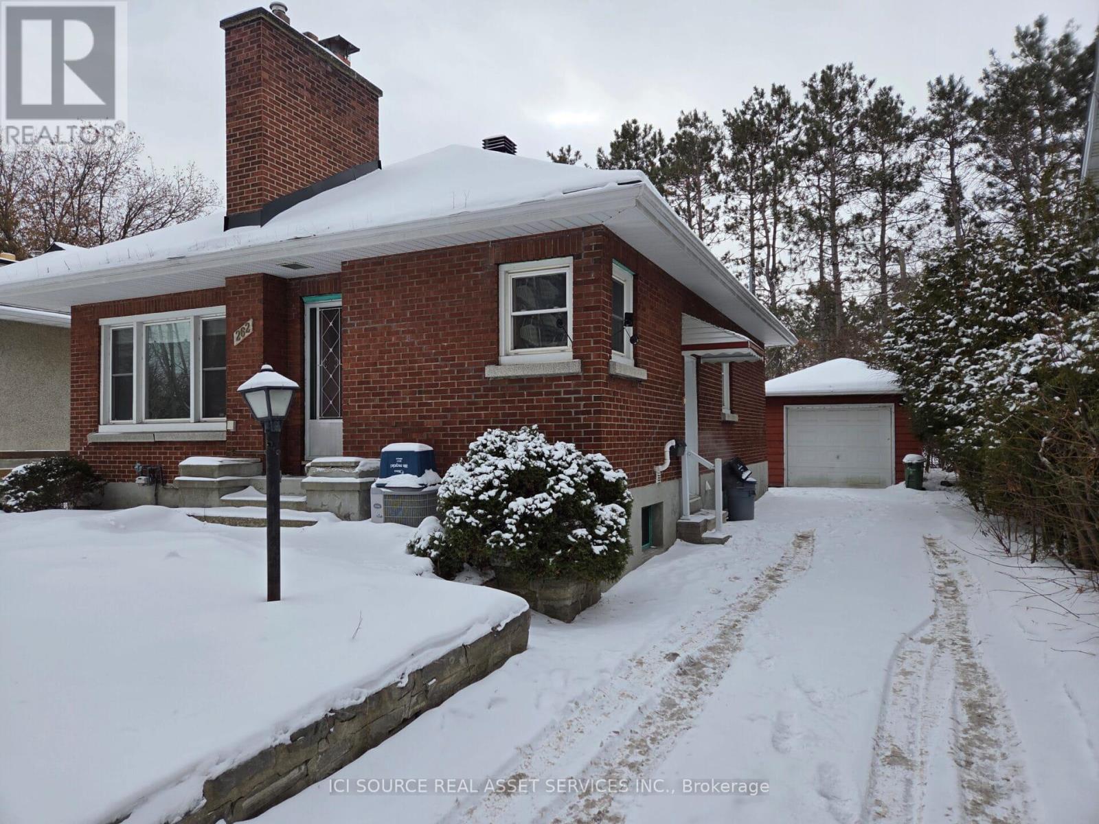 262 DALE AVENUE, Ottawa, Ontario