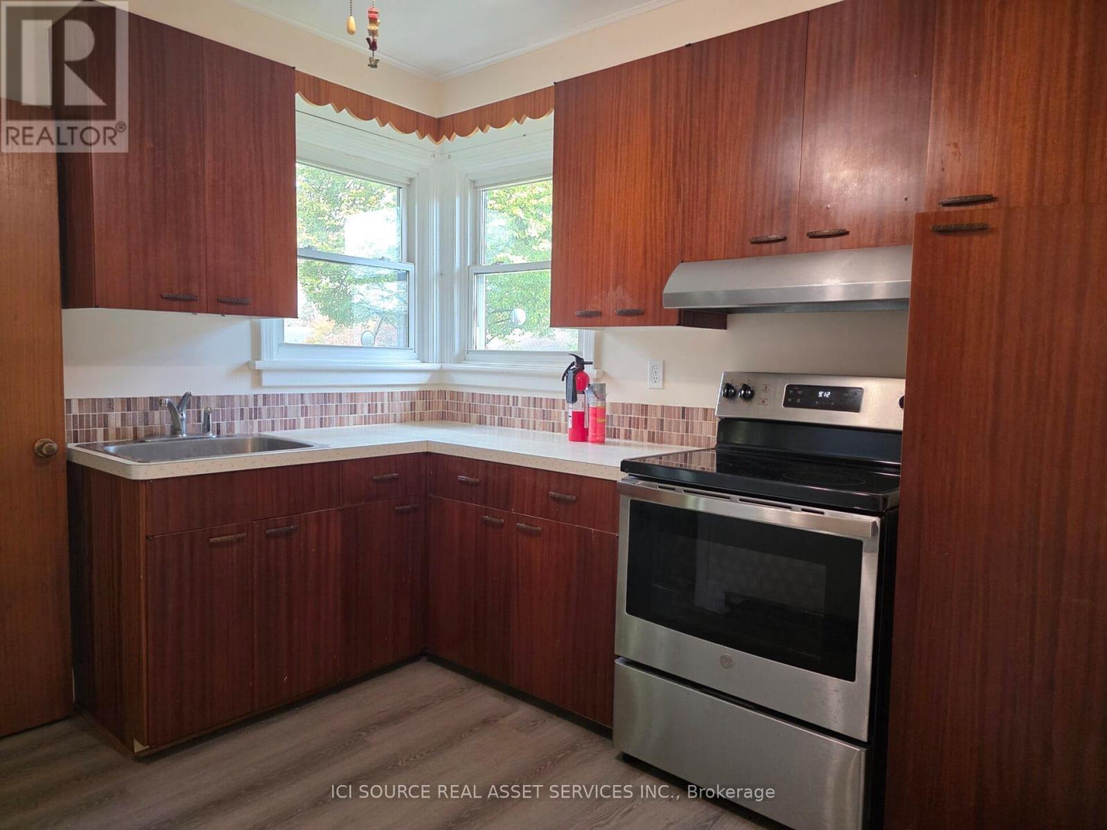 262 Dale Avenue, Ottawa, Ontario  K1G 0H5 - Photo 7 - X12683778