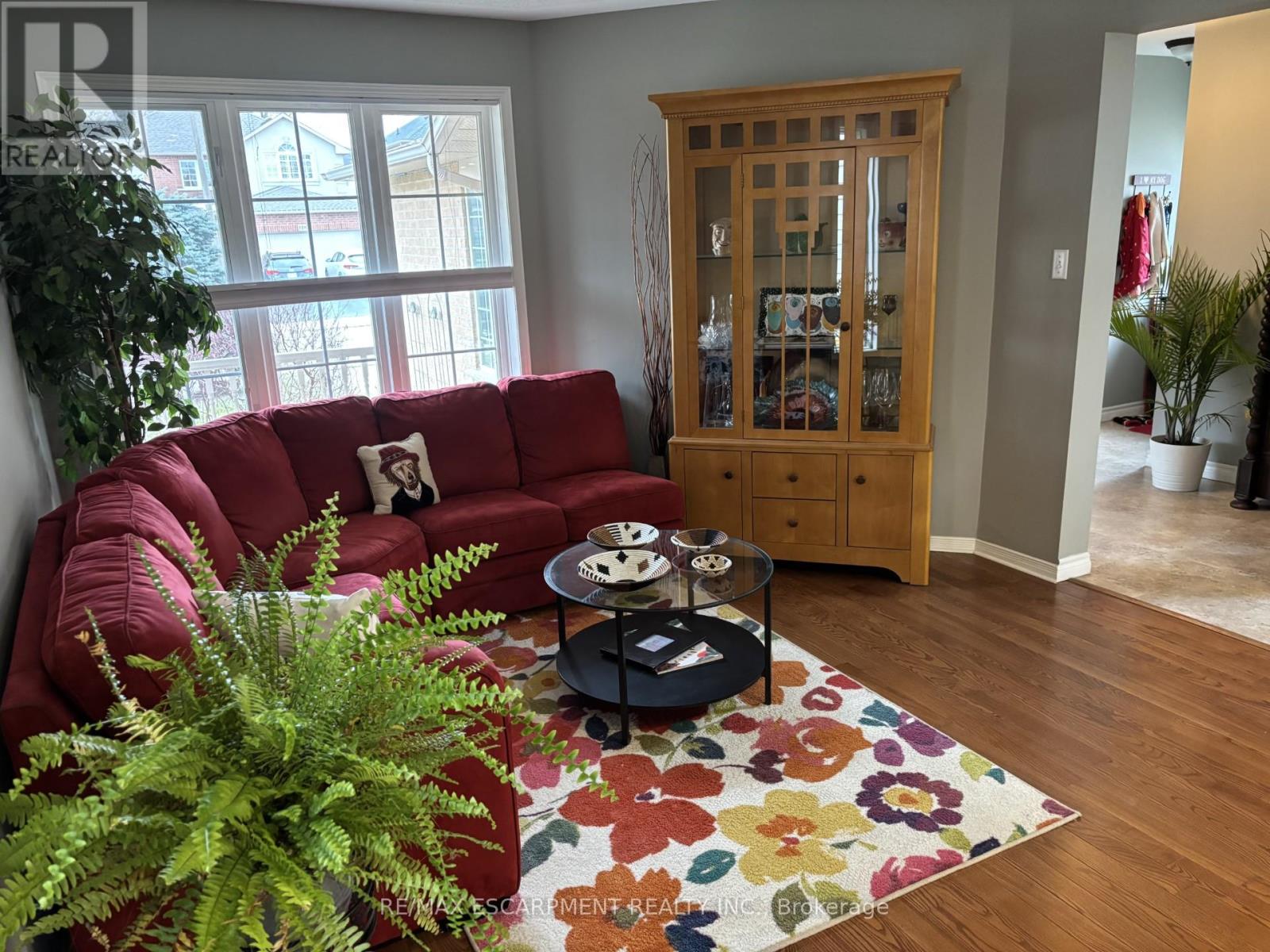 111 Duncairn Crescent, Hamilton, Ontario  L9C 6E9 - Photo 5 - X12599018