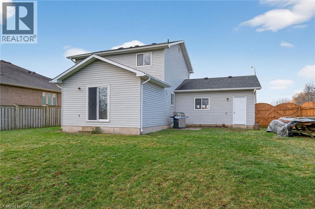 33 Oak Crescent, Hagersville, Ontario  N0A 1H0 - Photo 4 - 40797358