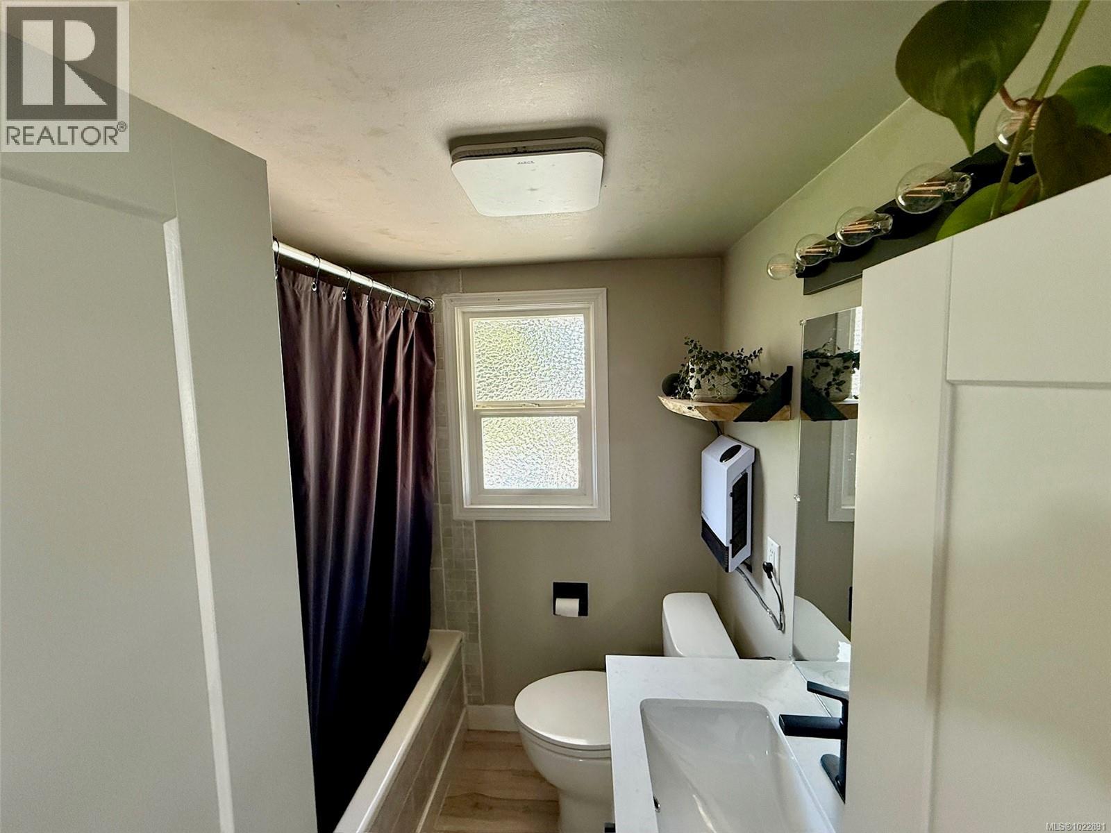 3350 Wascana St, Saanich, British Columbia  V9A 0A1 - Photo 10 - 1022891