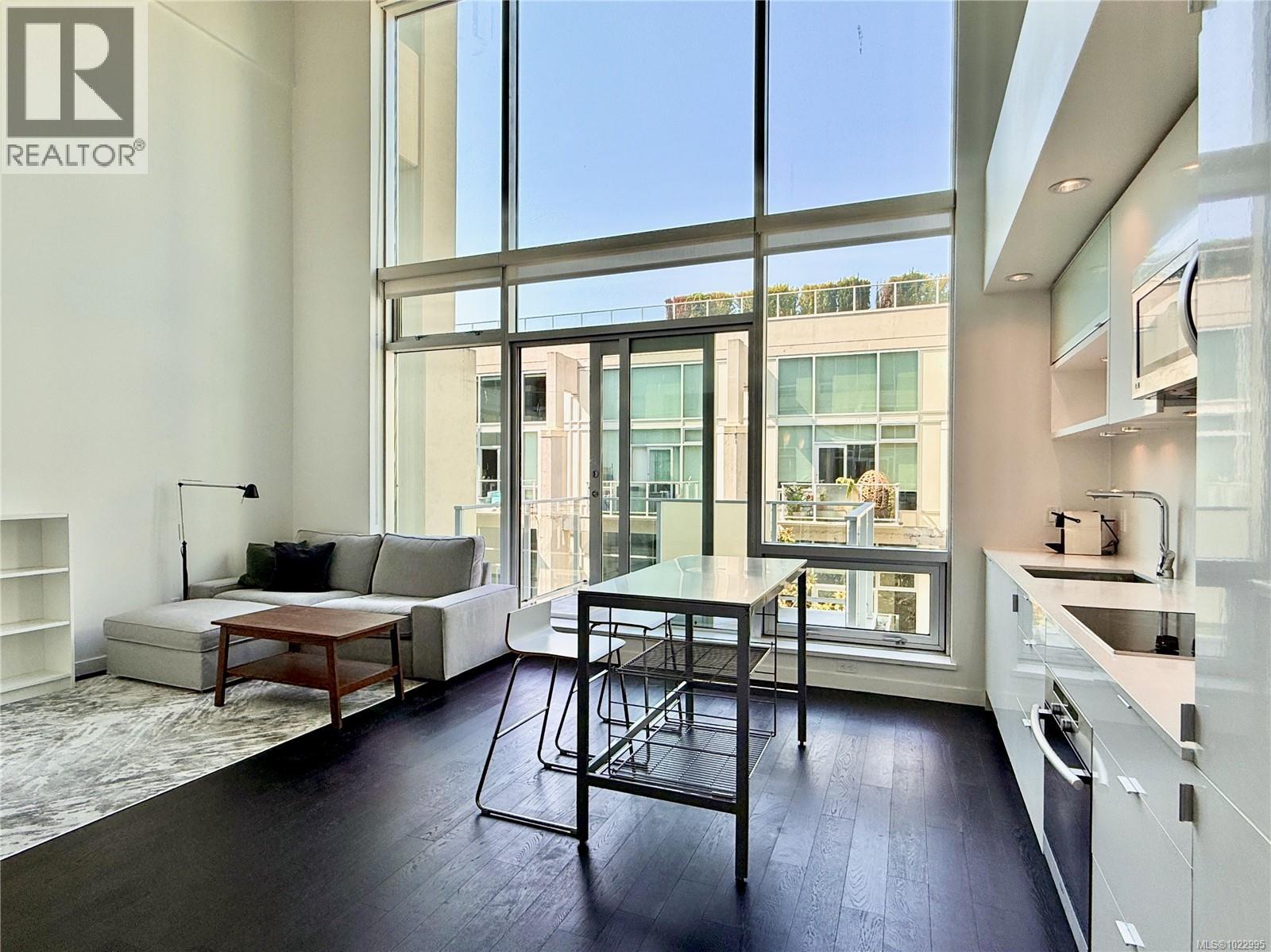 438 770 Fisgard St, Victoria, British Columbia