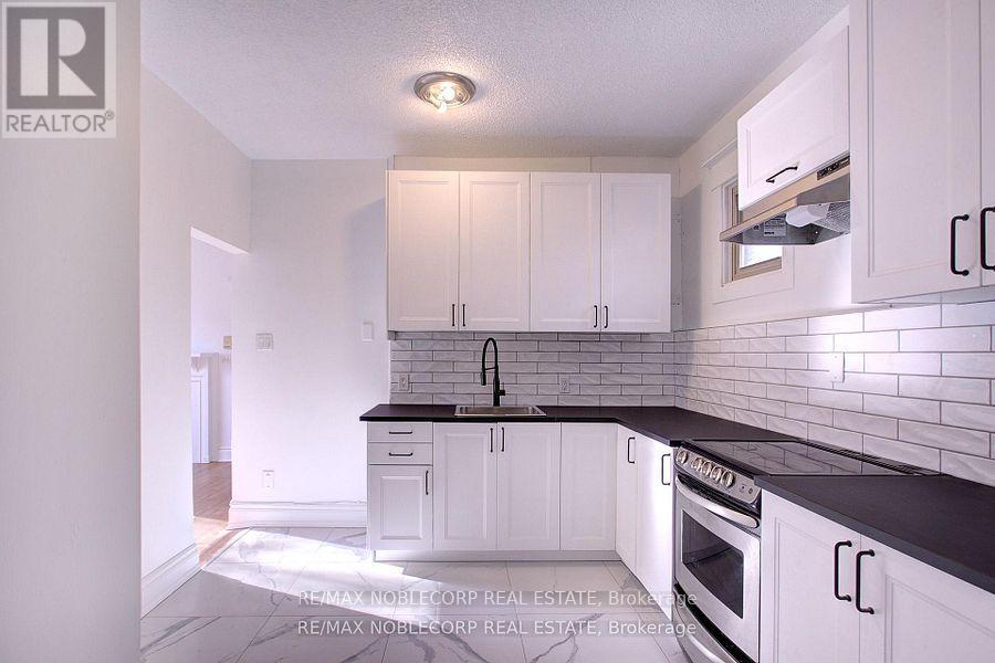 1 - 34 Winchester Street, Toronto, Ontario  M4X 1A7 - Photo 15 - C12683806