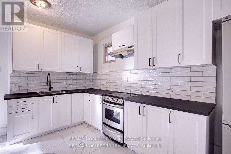 1 - 34 Winchester Street, Toronto, Ontario  M4X 1A7 - Photo 16 - C12683806