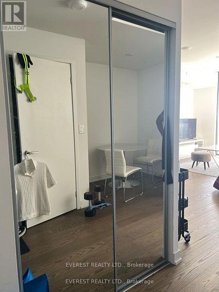 4907 - 11 Wellesley Street W, Toronto, Ontario  M4Y 1E8 - Photo 6 - C12683832