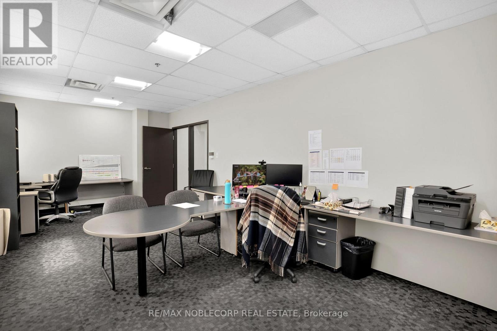 9033 Leslie Street W, Richmond Hill, Ontario  L4B 4K3 - Photo 11 - N12683812