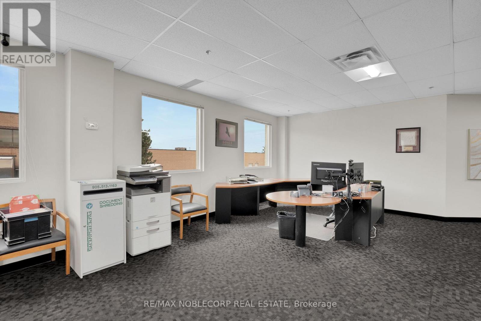 9033 Leslie Street W, Richmond Hill, Ontario  L4B 4K3 - Photo 18 - N12683812