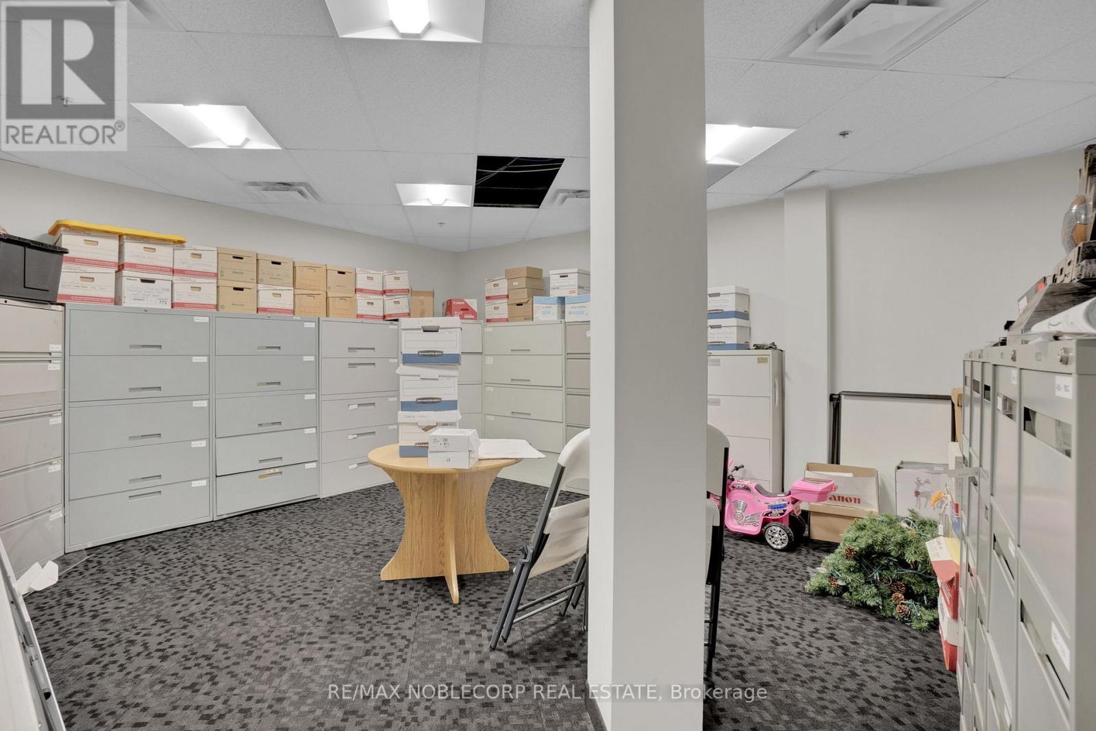 9033 Leslie Street W, Richmond Hill, Ontario  L4B 4K3 - Photo 5 - N12683812