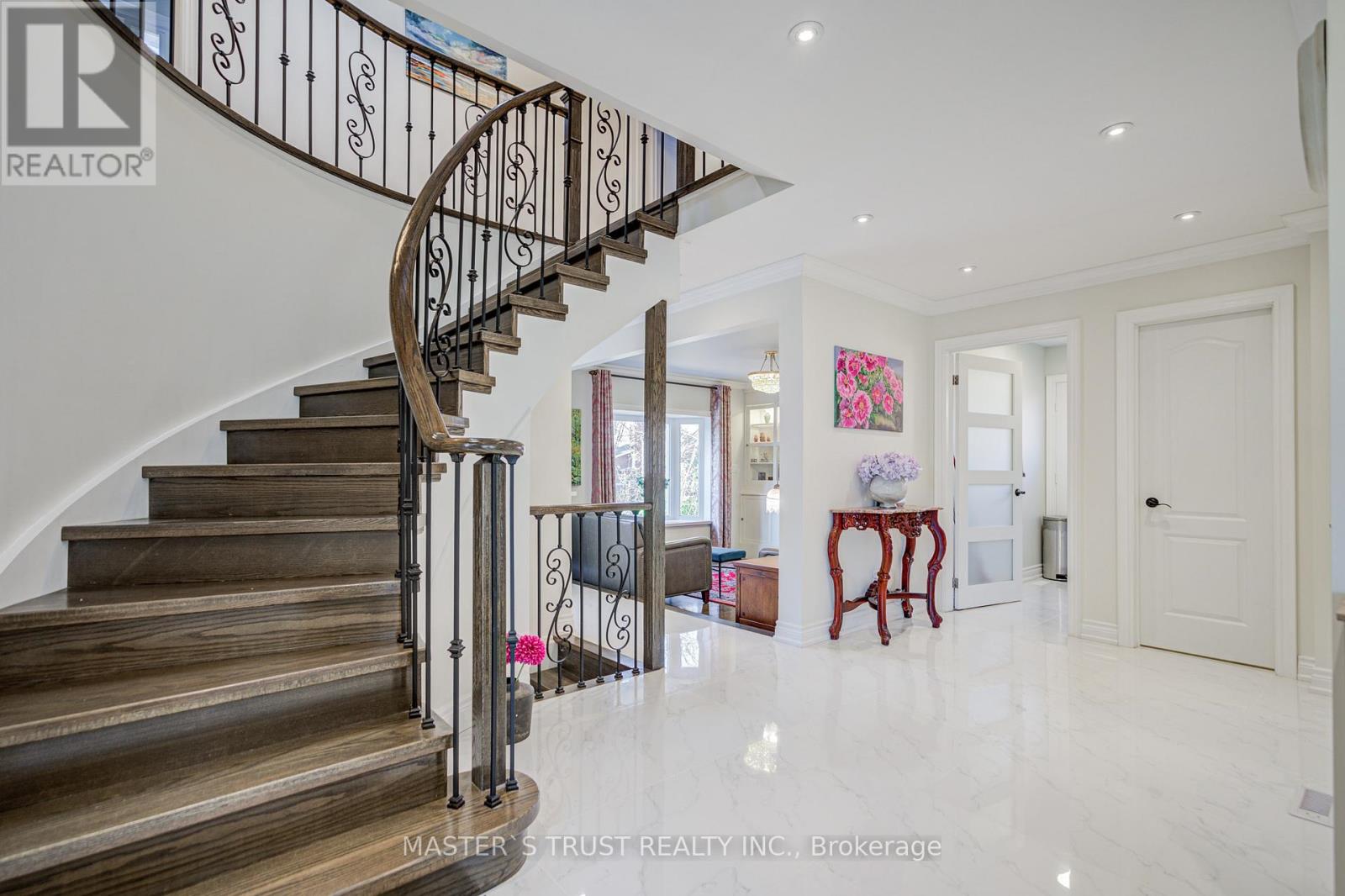 72 Rose Way, Markham, Ontario  L3P 3S6 - Photo 2 - N12683864