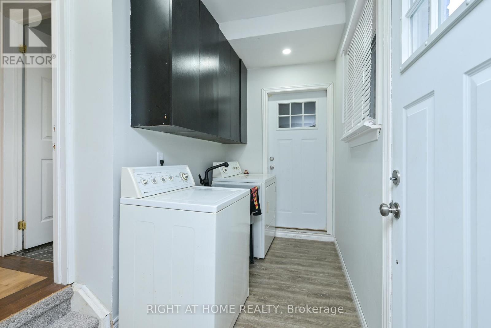 82 Leacrest Street, Brampton, Ontario  L6S 3K6 - Photo 17 - W12683792