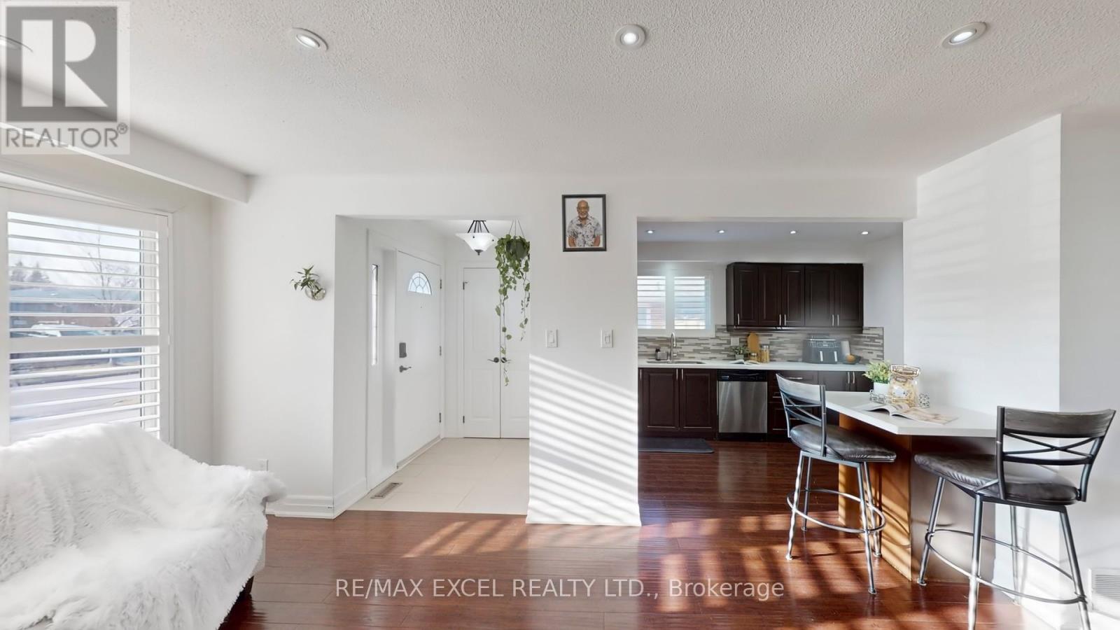 1849 Bonnymede Drive, Mississauga, Ontario  L5J 1E2 - Photo 11 - W12683810