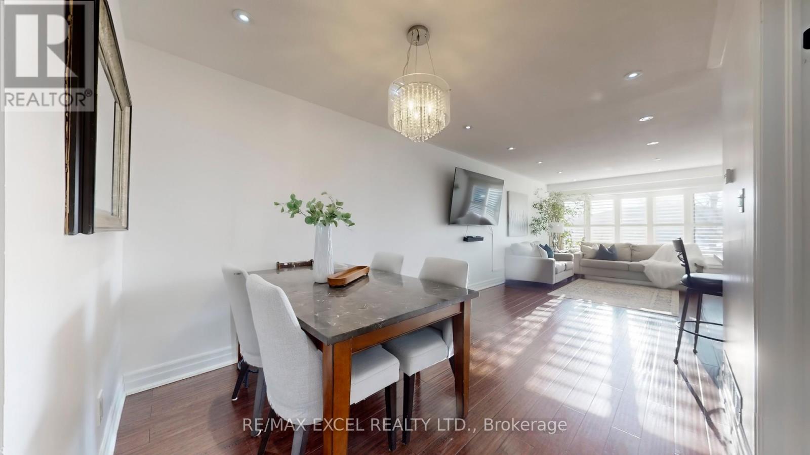 1849 Bonnymede Drive, Mississauga, Ontario  L5J 1E2 - Photo 13 - W12683810