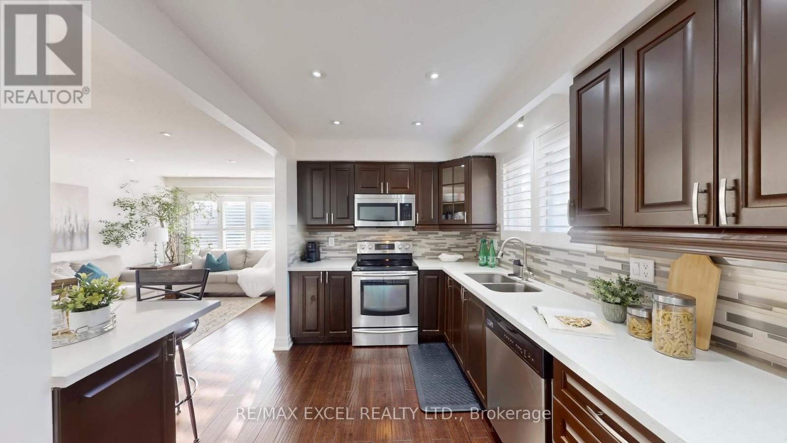 1849 Bonnymede Drive, Mississauga, Ontario  L5J 1E2 - Photo 14 - W12683810