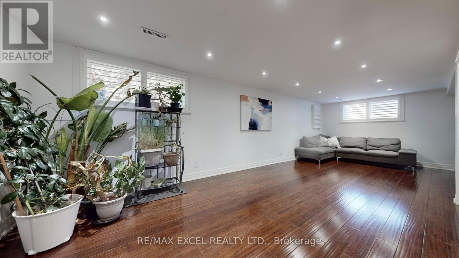 1849 Bonnymede Drive, Mississauga, Ontario  L5J 1E2 - Photo 41 - W12683810