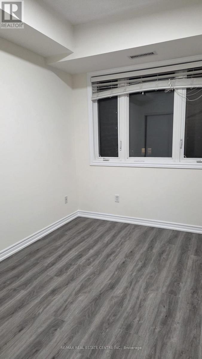 424 - 570 Lolita Gardens, Mississauga (Mississauga Valleys), Ontario  L5A 0A1 - Photo 20 - W12683824